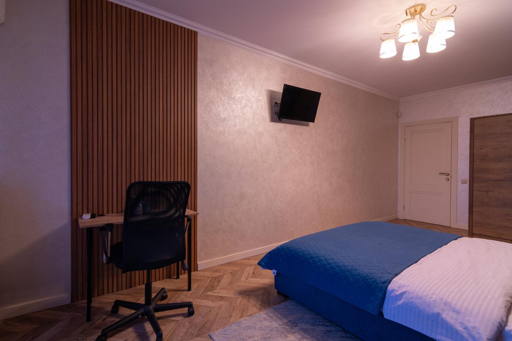 Avalon Premium Two Bedrooms Apartment Lviv Bagian luar foto